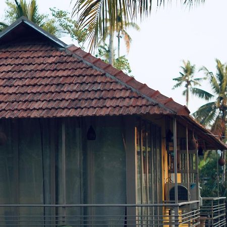 Vrindavan Homestay Mundrothuruth Exterior photo